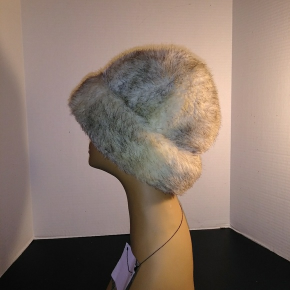 Fur vintage hats - Picture 6 of 6